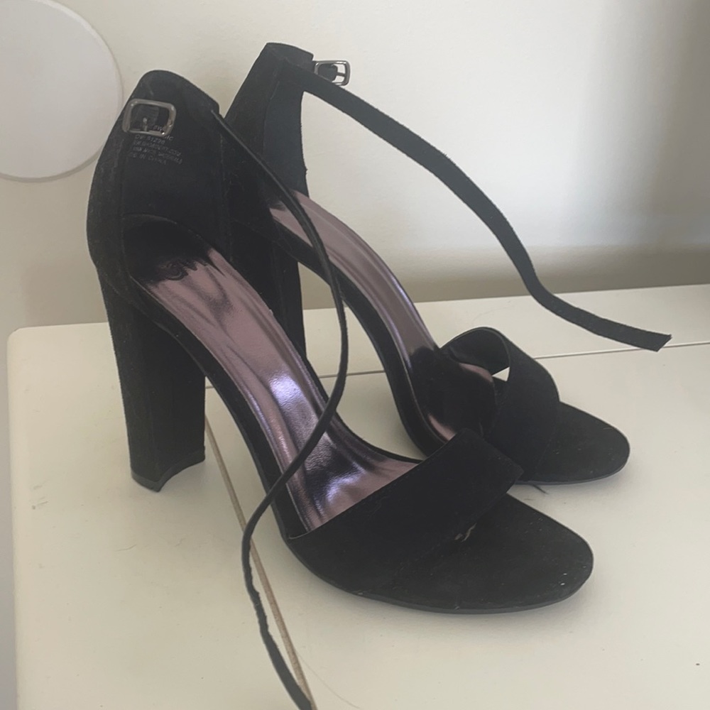 Sassy black heels